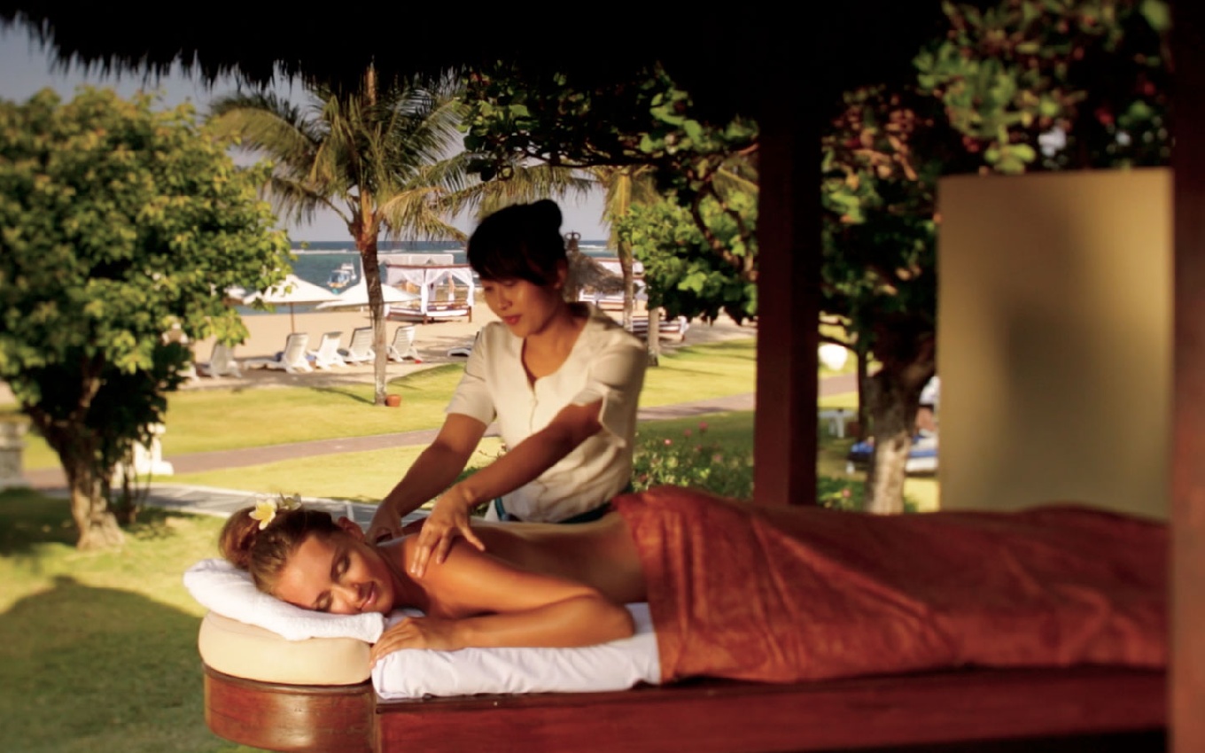 Ocean breeze massage photos